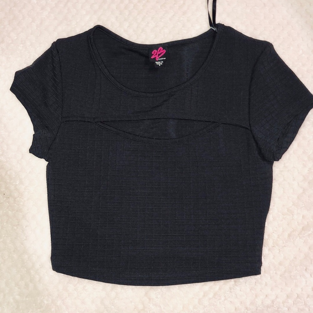 2B Bebe crop top